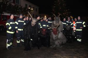 01.12.2017 Christbaumübergabe und Perchtenlauf