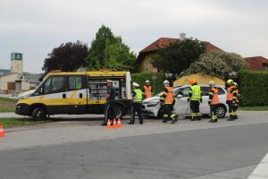 01.05.2019 Verkehrsunfall Aufräumarbeiten